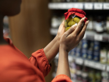 España impulsa el derecho a reparar: la nueva Ley de Consumo Sostenible obliga a reparar productos más allá de la garantía